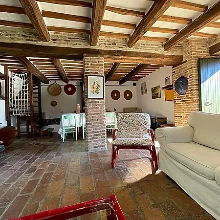 Scenic Hideaway With Pool 3*