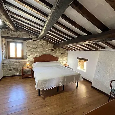 Scenic Hideaway With Pool 3* Amandola